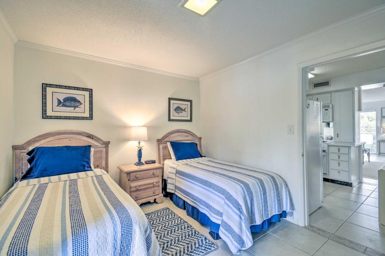 Myrtle Beach Abode With Seasonal Pool And Lake View! Villa Exteriör bild