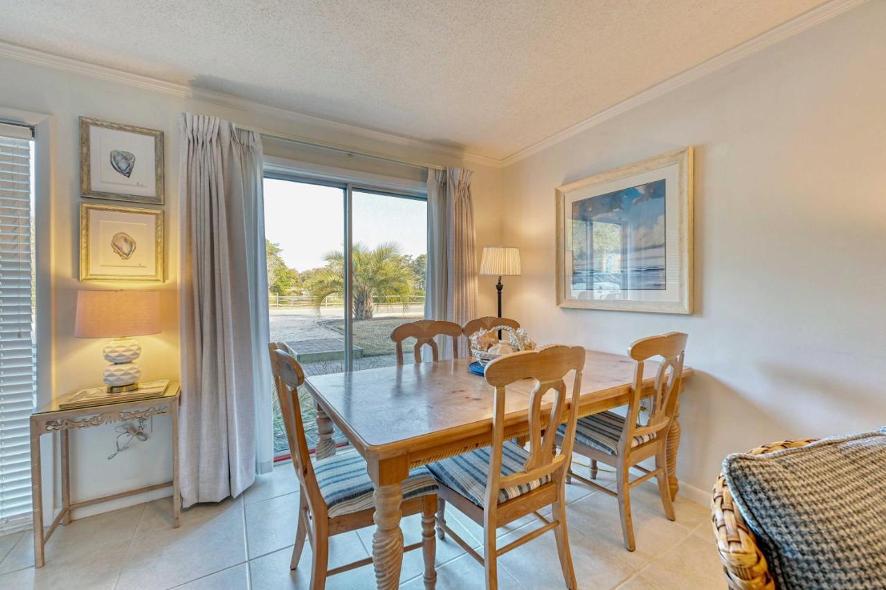 Myrtle Beach Abode With Seasonal Pool And Lake View! Villa Exteriör bild