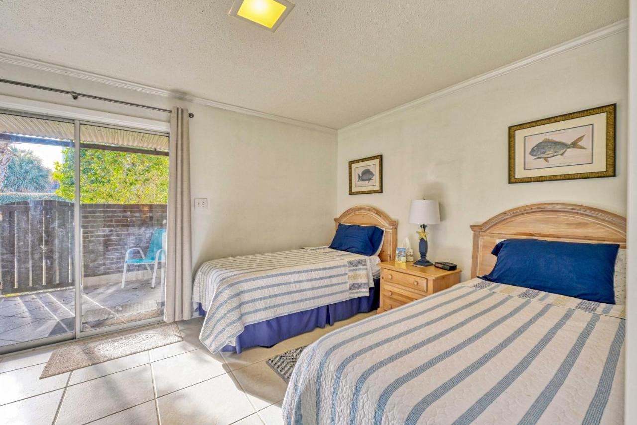 Myrtle Beach Abode With Seasonal Pool And Lake View! Villa Exteriör bild